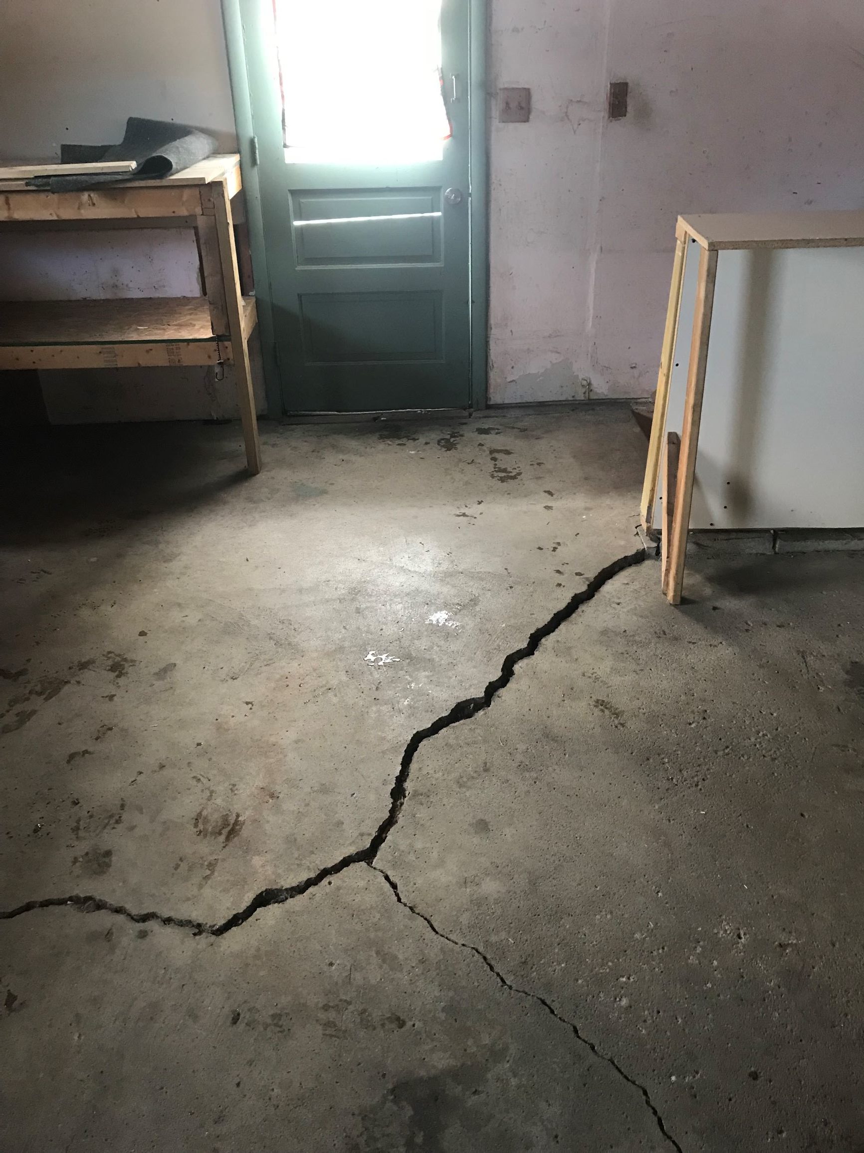 Crack in basement floor